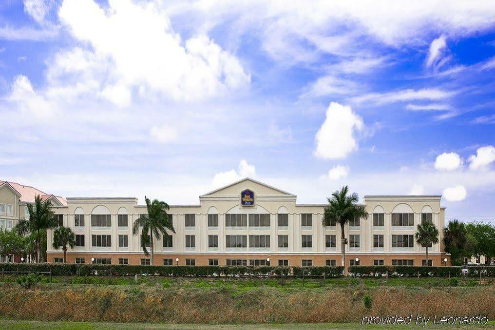เบสต์ เวสเทิร์น พลัส แอมบาสซาเดอร์ สวีท เวนิส Hotel Venice Gardens ภายนอก รูปภาพ
